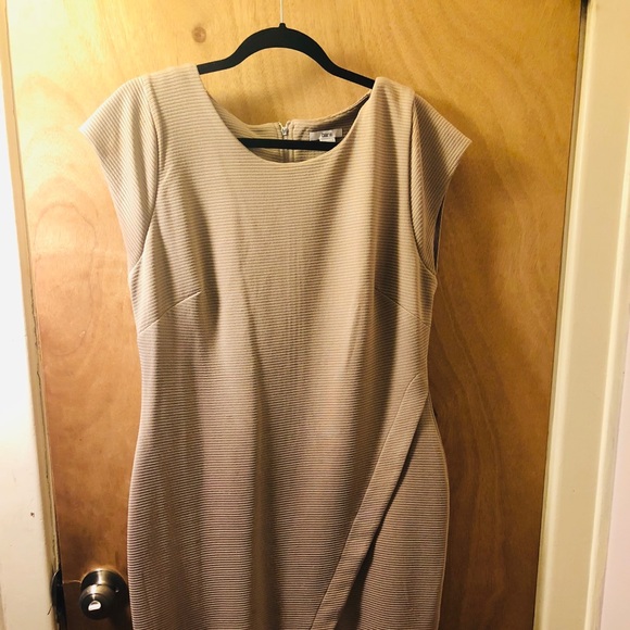 Bar lll Tan Midi - Picture 2 of 4